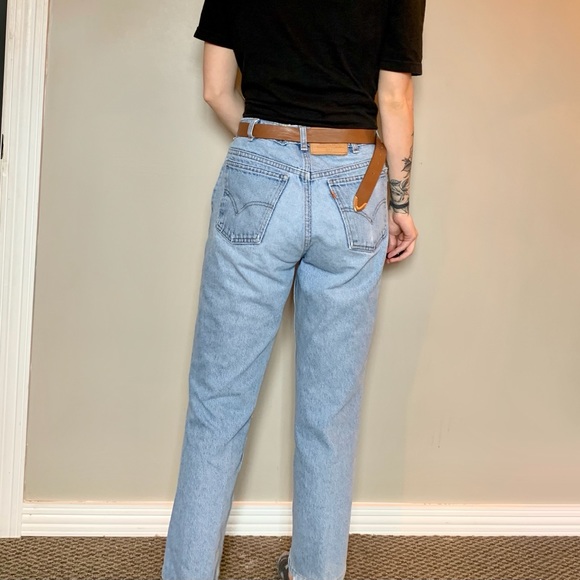 Orange tag Levi Strauss & Co Light Wash mom jeans - Picture 8 of 10